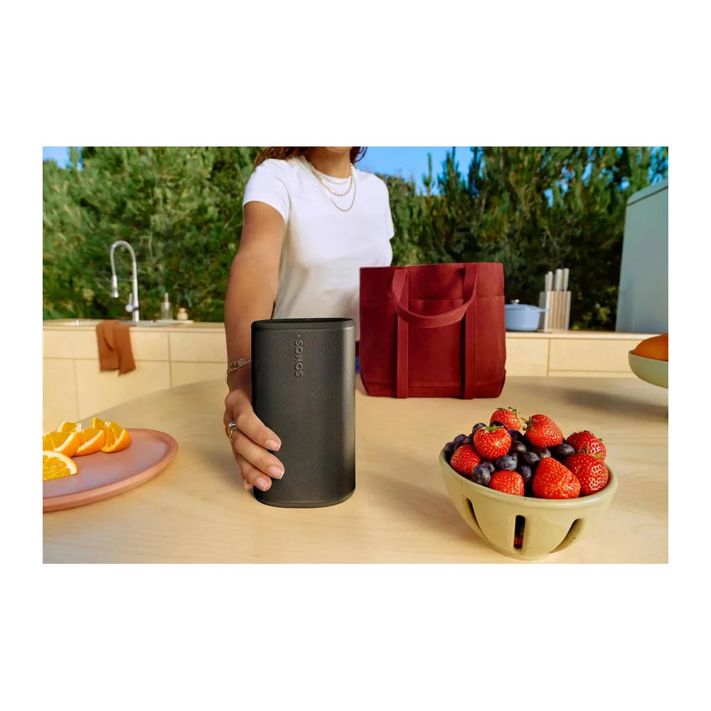 Sonos Play | Novità | Potente, portatile e pronto Play offre un suono stereo eccezionale e un'autonomia di — 6